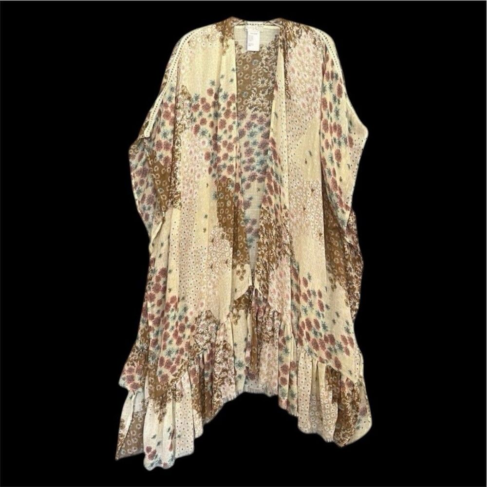 Free People Tiered Floral Kimono OS Festival Fairycore Hippie Shabby Chic Whimsy